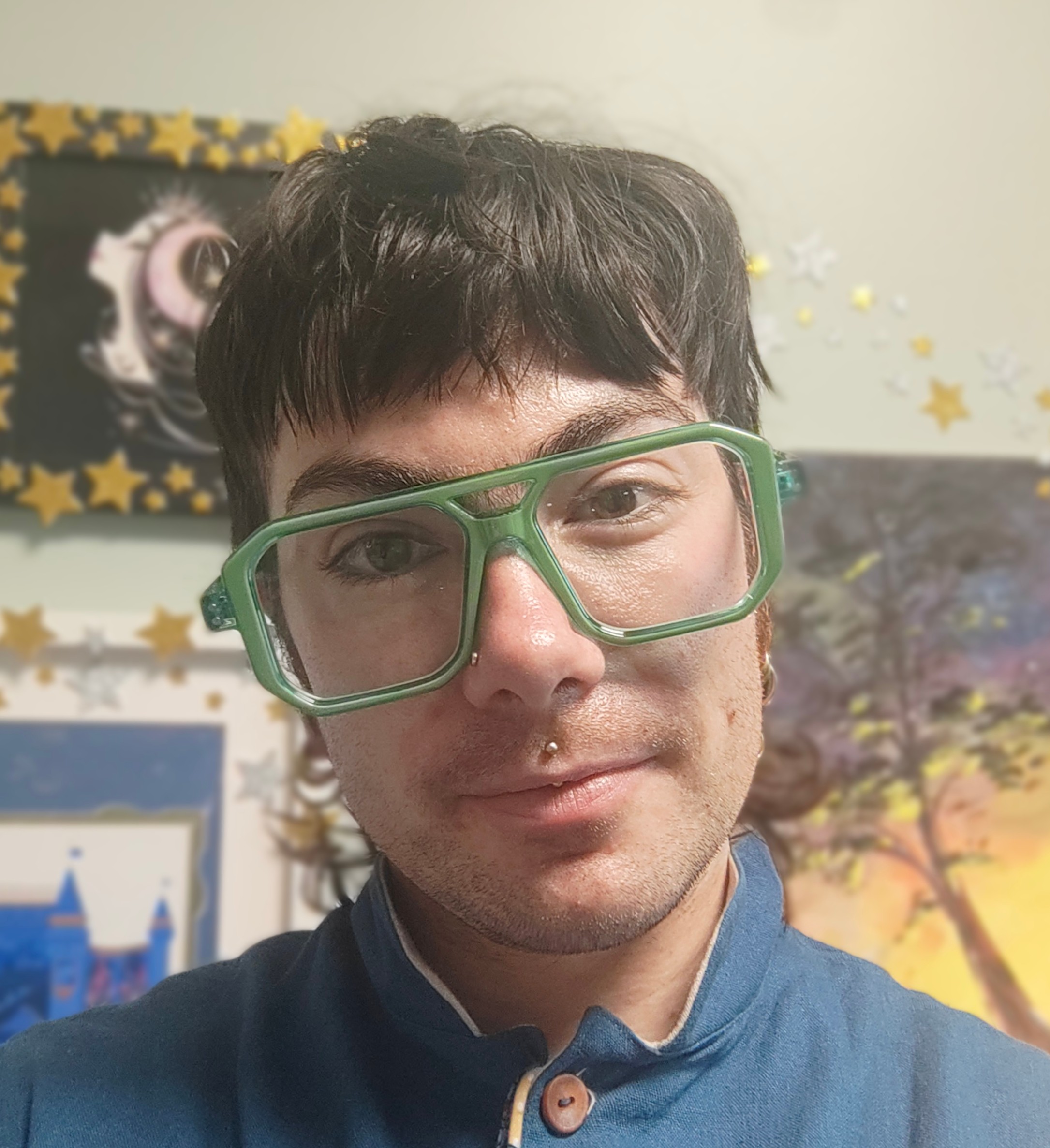 Kris Eterea- Headshot